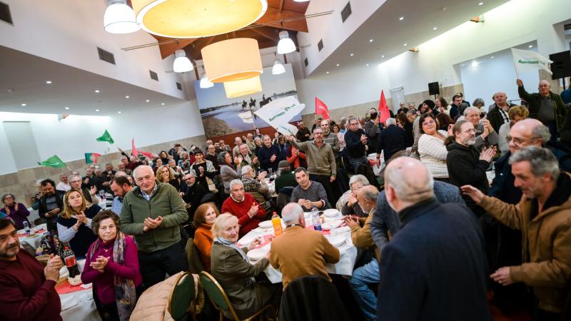Jantar com apoiantes em Santarém