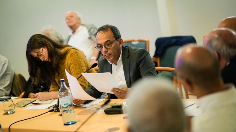 Mesa Redonda «Situação económica, Constituição da República e o futuro do País»